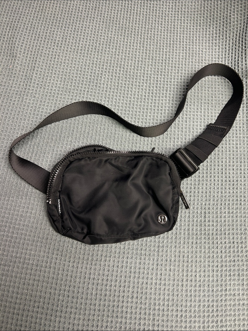 lululemon athletica Black Men's Waist/Belt Bag